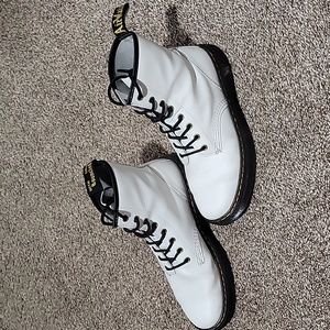 Dr. Martens air cushion sole Zavala boots white size 7 uk 8 usm 41 eu 9usl